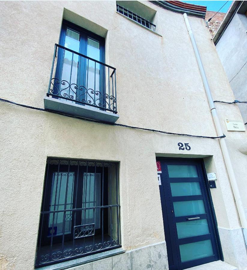 Casa De Poble Termes Romanes Caldes De Montbui Bagian luar foto